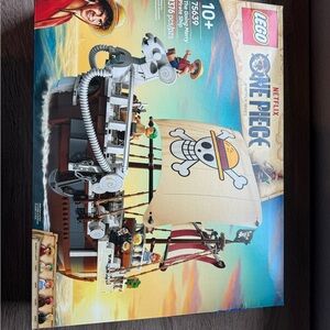 LEGO One Piece Pirate Ship Set - White, Brown, Black
